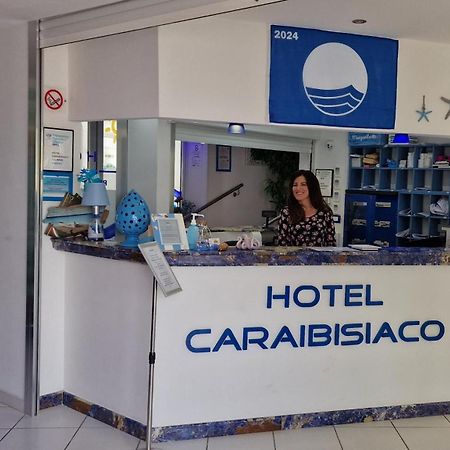Hotel Caraibisiaco Sul Mare サン・ピエトロ・イン・ベヴァーニャ エクステリア 写真