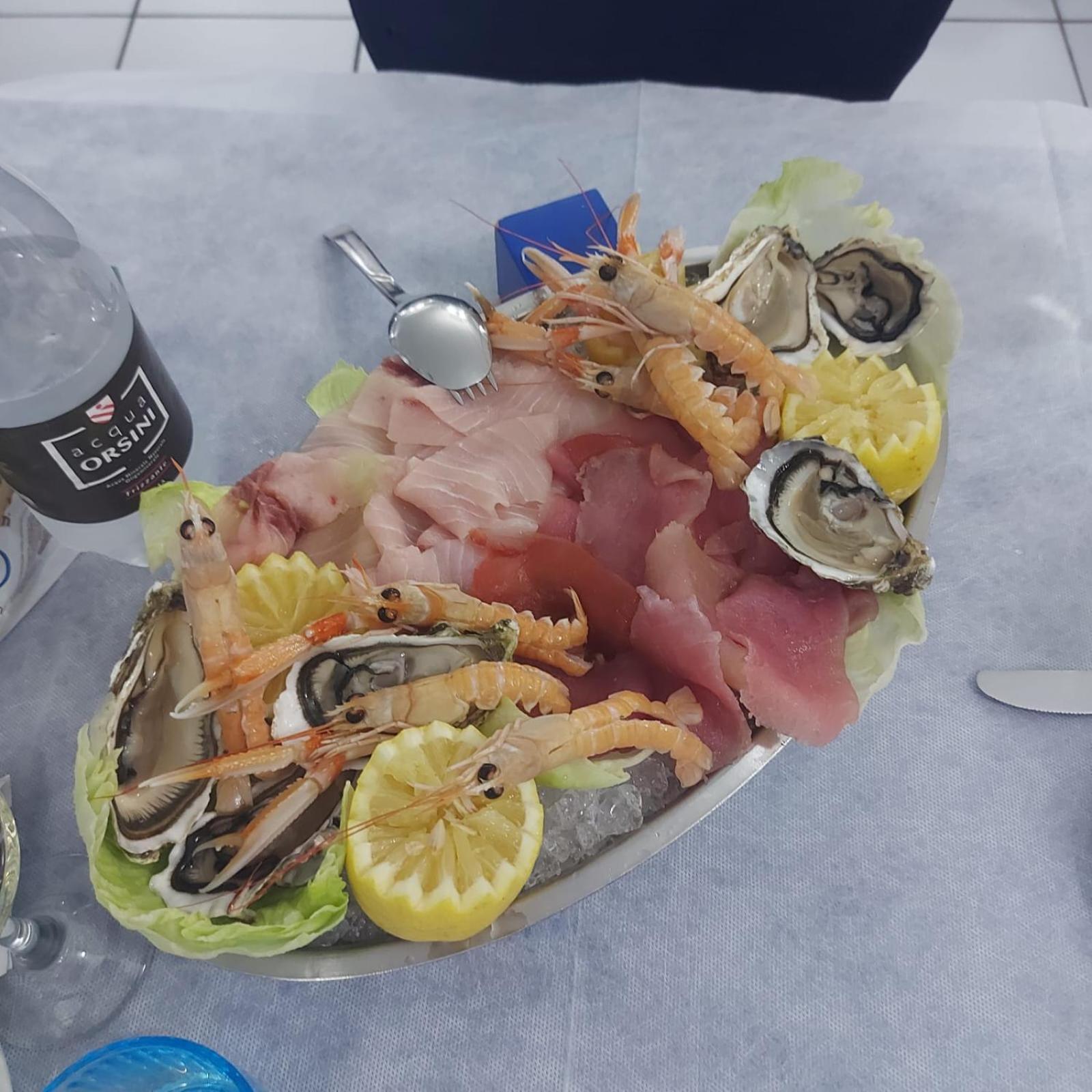 Hotel Caraibisiaco Sul Mare サン・ピエトロ・イン・ベヴァーニャ エクステリア 写真
