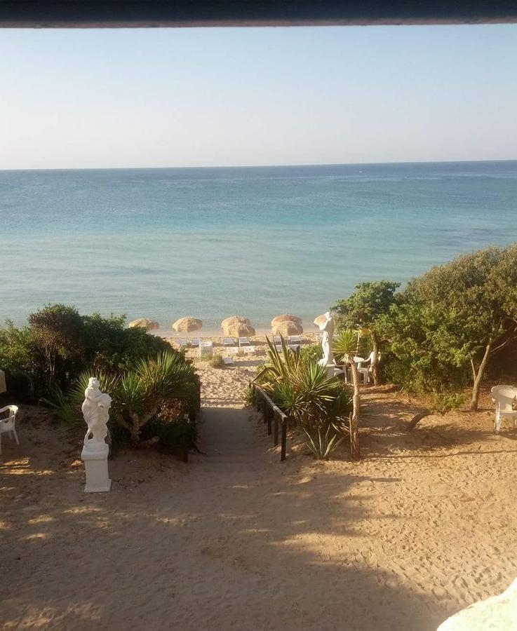 Hotel Caraibisiaco Sul Mare サン・ピエトロ・イン・ベヴァーニャ エクステリア 写真
