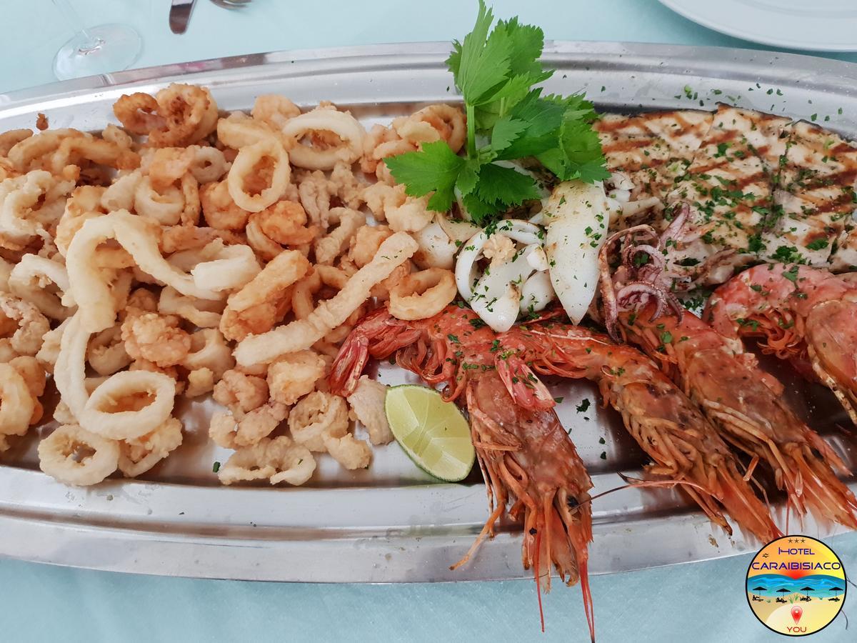 Hotel Caraibisiaco Sul Mare サン・ピエトロ・イン・ベヴァーニャ エクステリア 写真